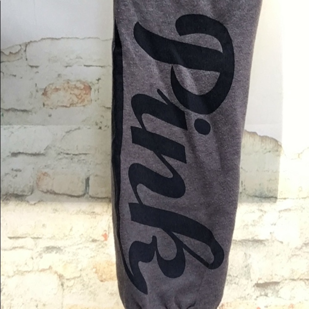 Classic Signature Pink Victoria’s Secret Women’s Gray Logo Lounge Sweatpants